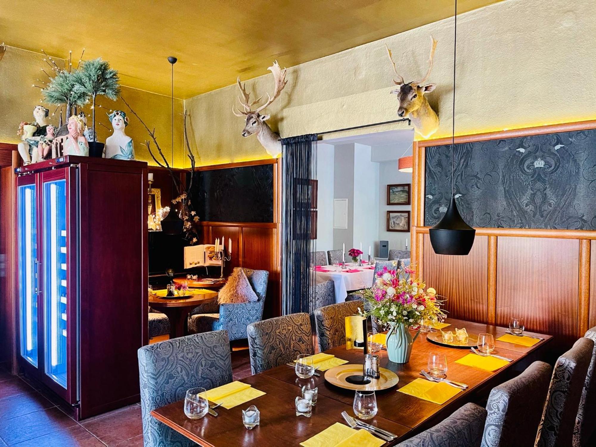 Zu Den Linden - Radebeul Pension Mit Restaurant Экстерьер фото